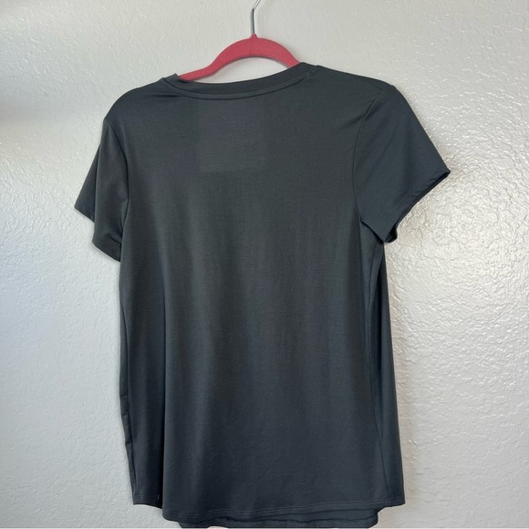 NWT Isabel Maternity Hello Little One Grey
Graphic Short Sleeve T-Shirt Size S - Picture 11 of 13